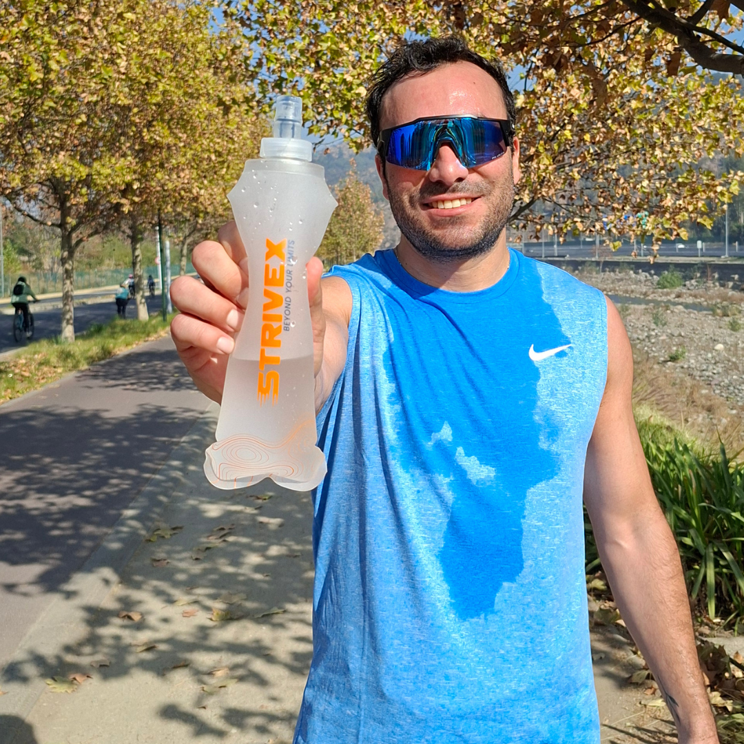 botella soft  flask wave 500 ml en uso
